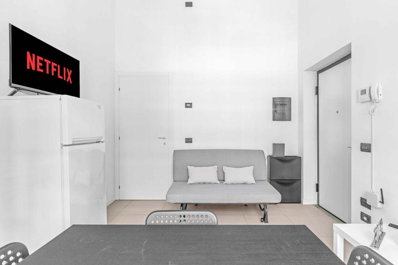 Cos54 - Exclusive Apartment With Garden In Mediolan Zewnętrze zdjęcie